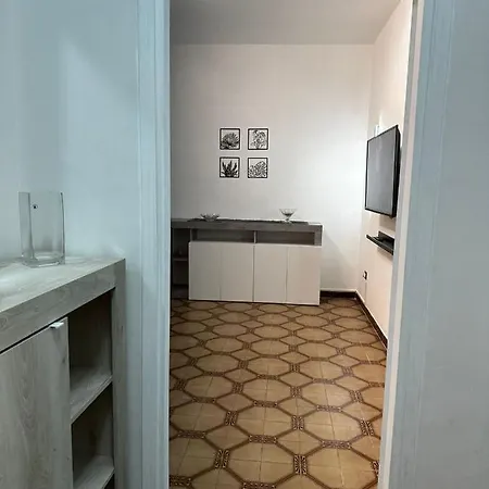 Apartment Lido 4 *